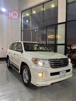 تۆیۆتا لاند کروزەر